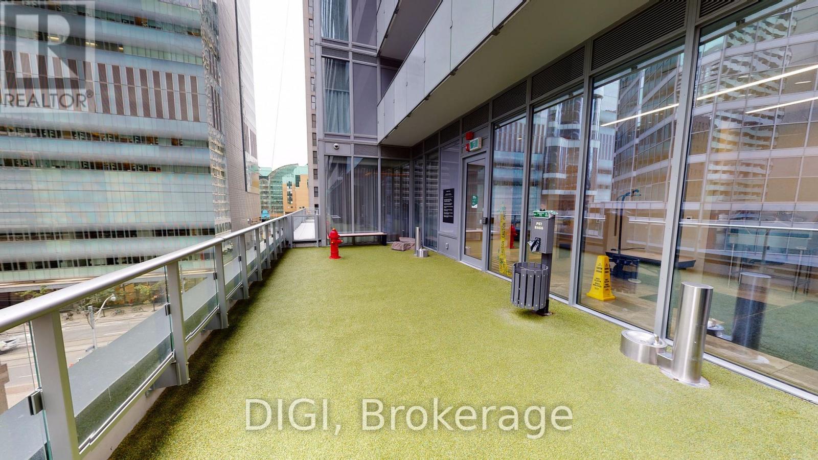 4305 - 55 Gerrard Street W, Toronto, Ontario  M5G 2K2 - Photo 30 - C12451179