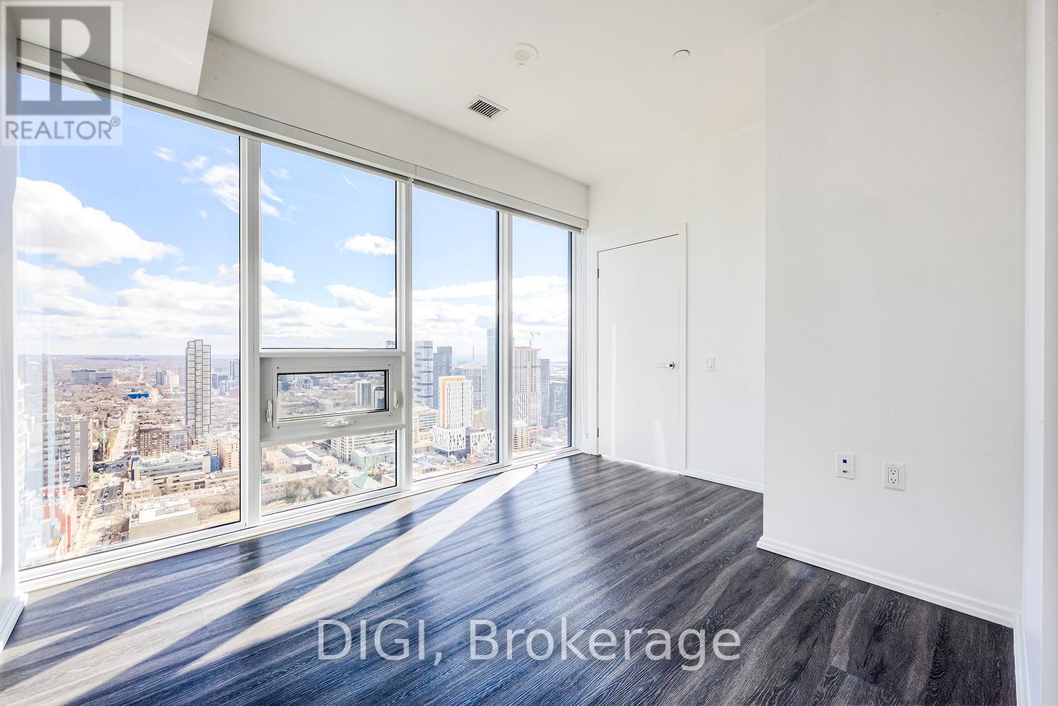 4305 - 55 Gerrard Street W, Toronto, Ontario  M5G 2K2 - Photo 7 - C12451179