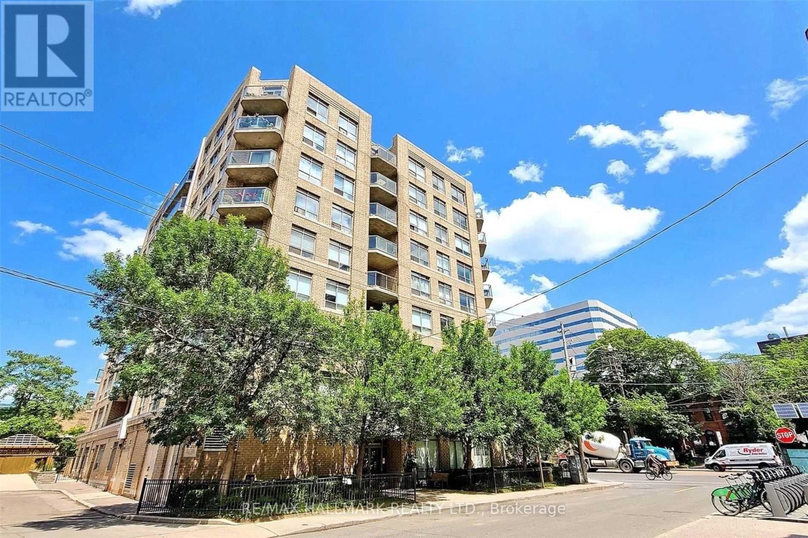 408 - 140 Bathurst Street, Toronto, Ontario  M5V 3N8 - Photo 15 - C12451196