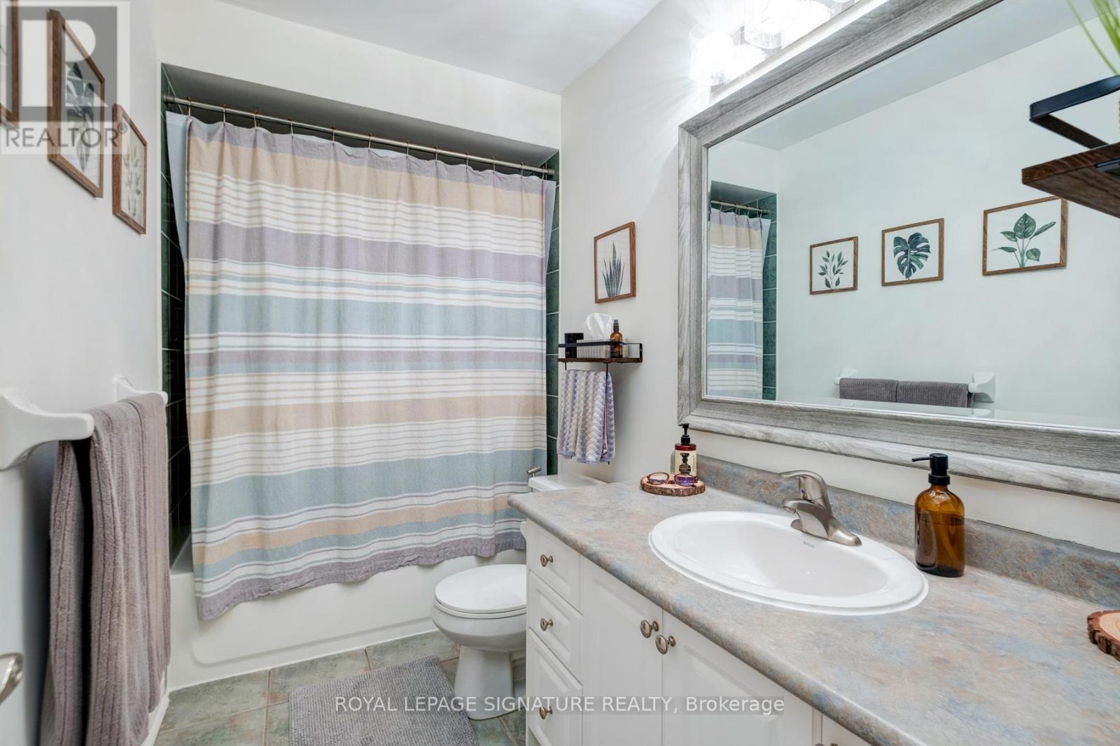 21 Trent Avenue, Toronto, Ontario  M4C 5C6 - Photo 22 - E12451187