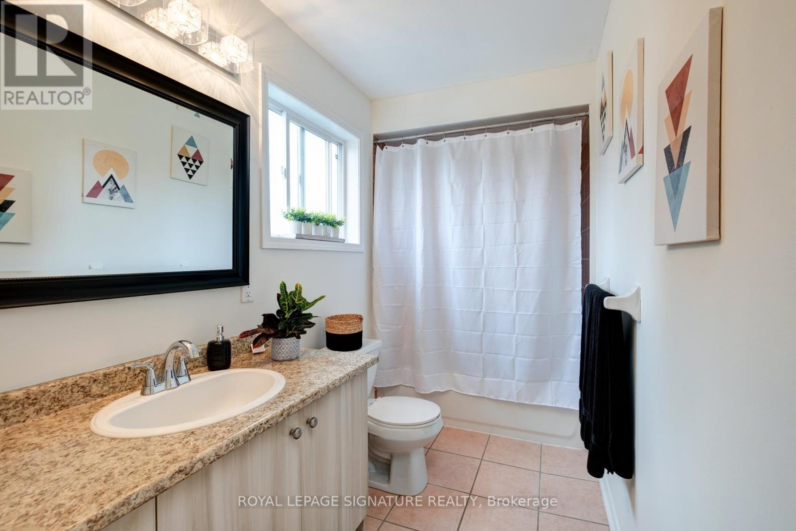 21 Trent Avenue, Toronto, Ontario  M4C 5C6 - Photo 24 - E12451187