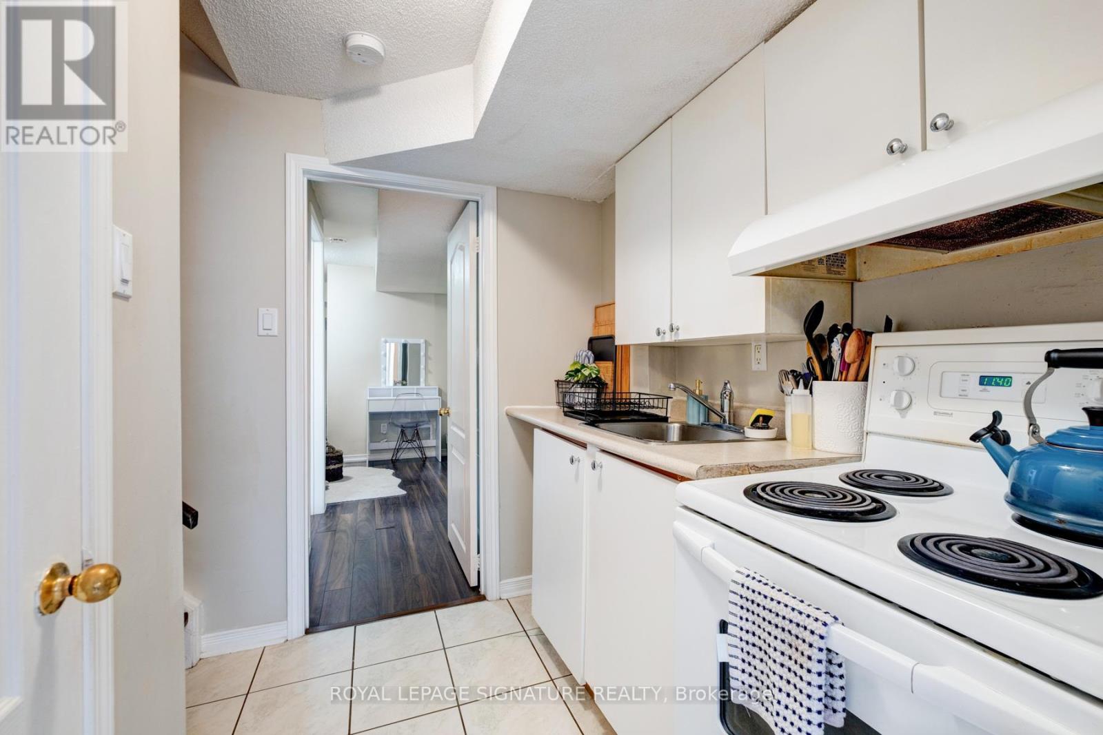 21 Trent Avenue, Toronto, Ontario  M4C 5C6 - Photo 31 - E12451187