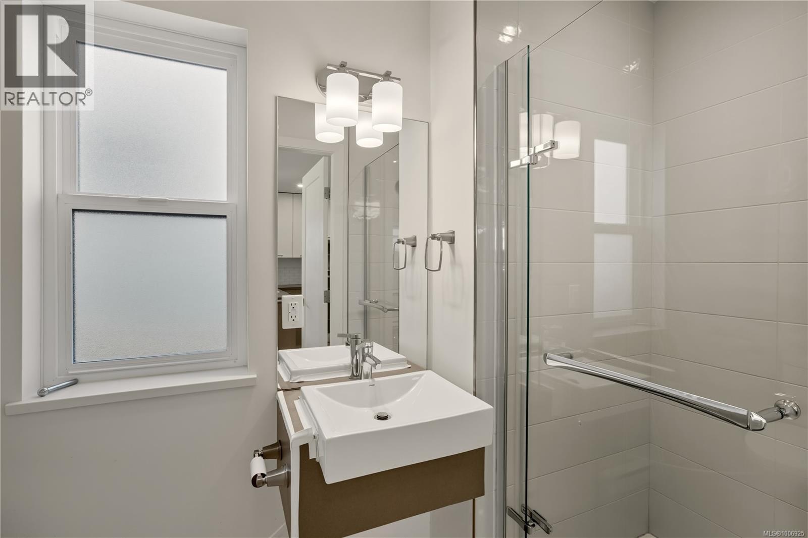 2 1782 St. Jacques Blvd, Ucluelet, British Columbia  V0R 3A0 - Photo 7 - 1006925