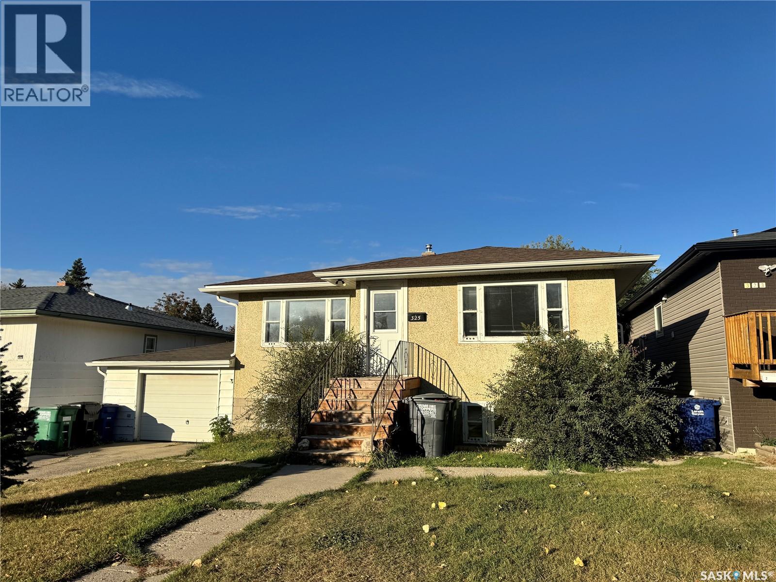 325 V Avenue S, Saskatoon, Saskatchewan  S7M 3E4 - Photo 1 - SK020371