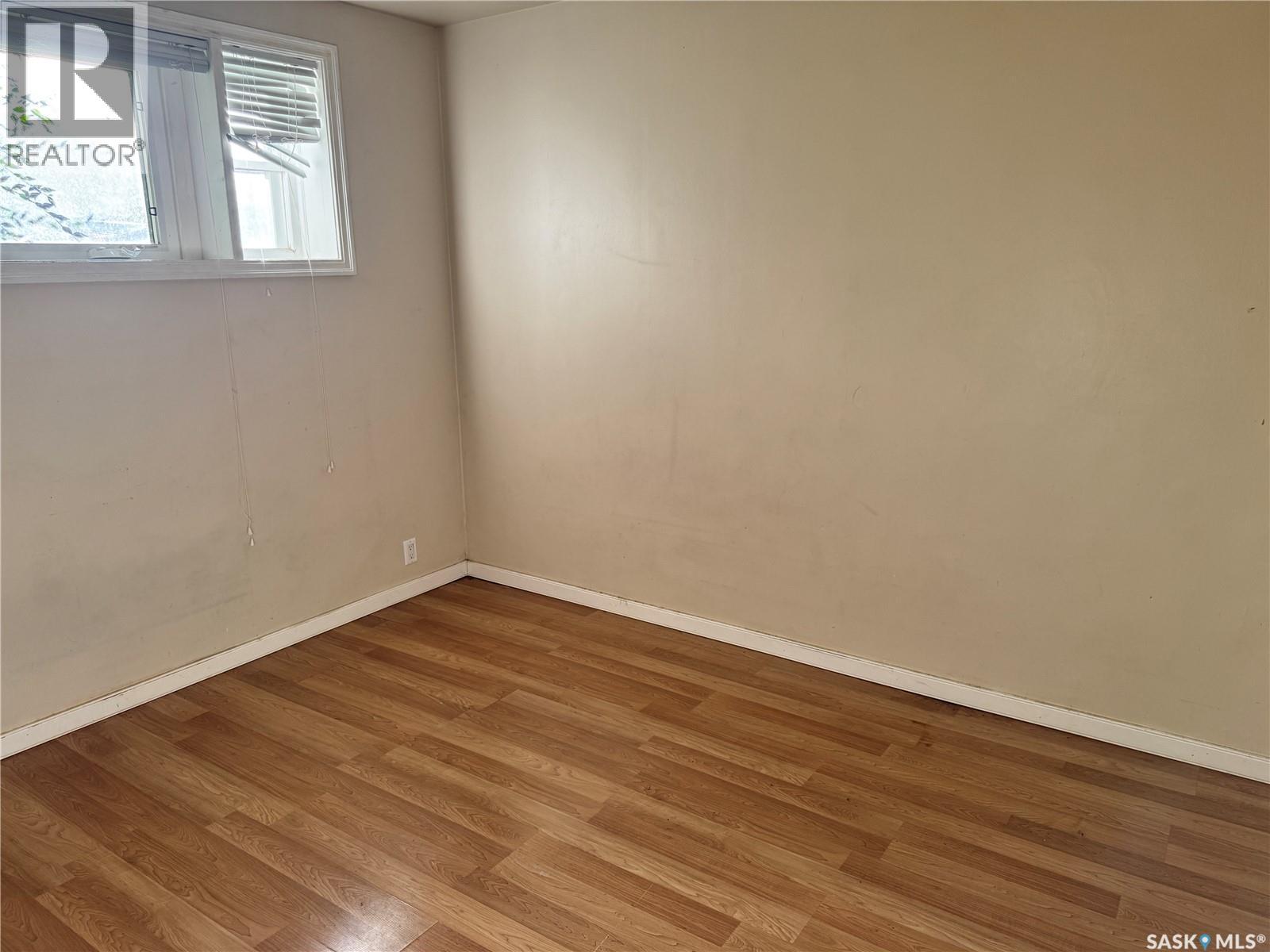 325 V Avenue S, Saskatoon, Saskatchewan  S7M 3E4 - Photo 21 - SK020371