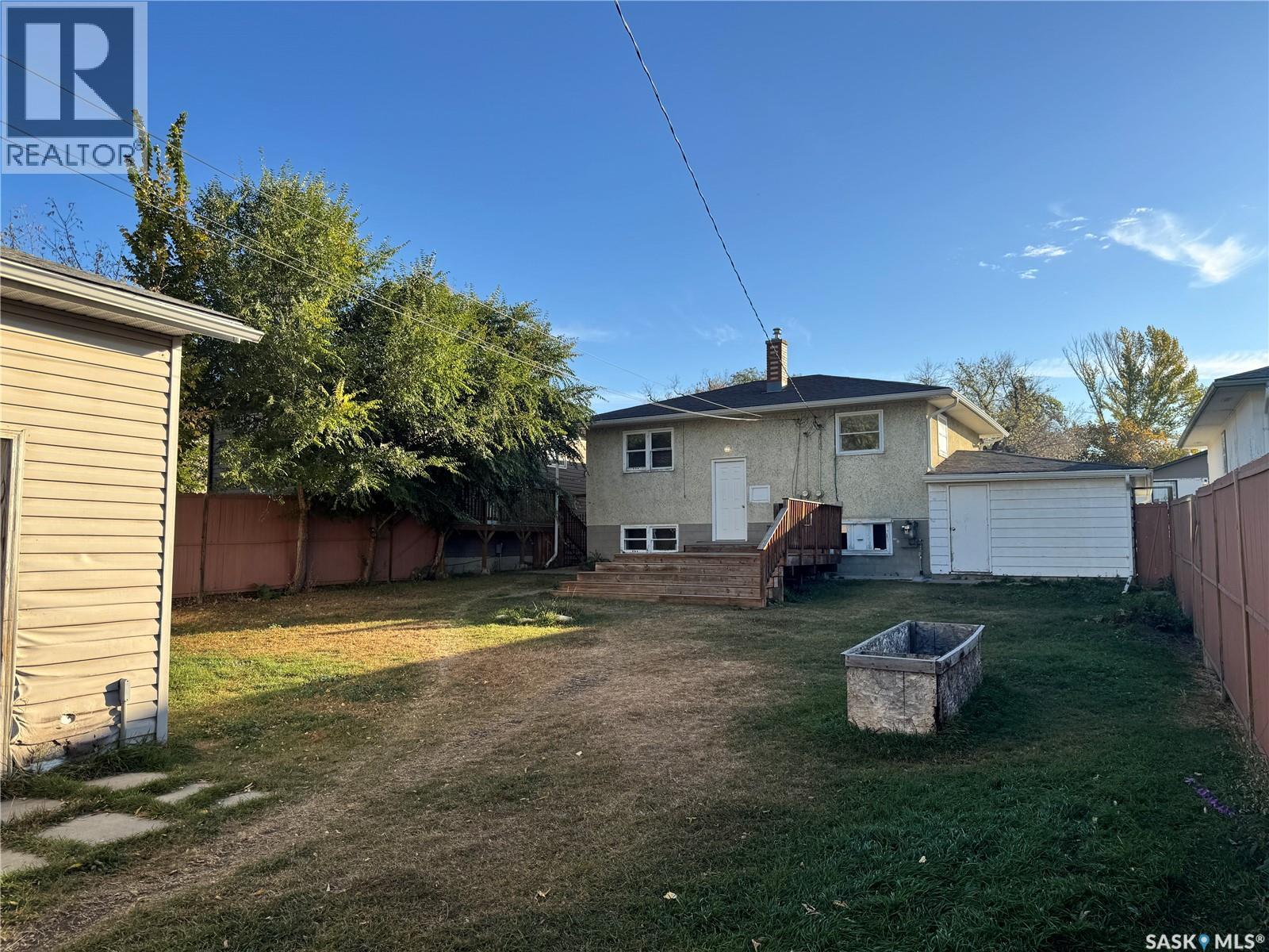 325 V Avenue S, Saskatoon, Saskatchewan  S7M 3E4 - Photo 28 - SK020371