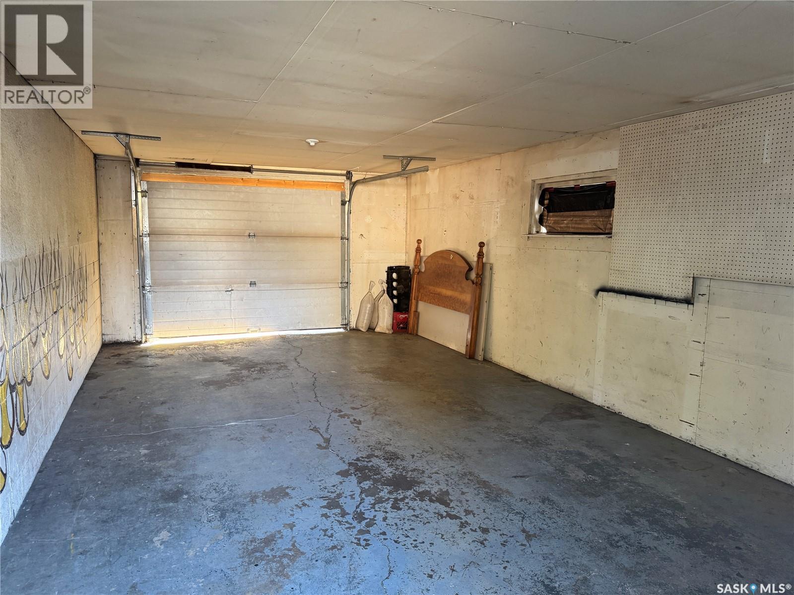325 V Avenue S, Saskatoon, Saskatchewan  S7M 3E4 - Photo 35 - SK020371