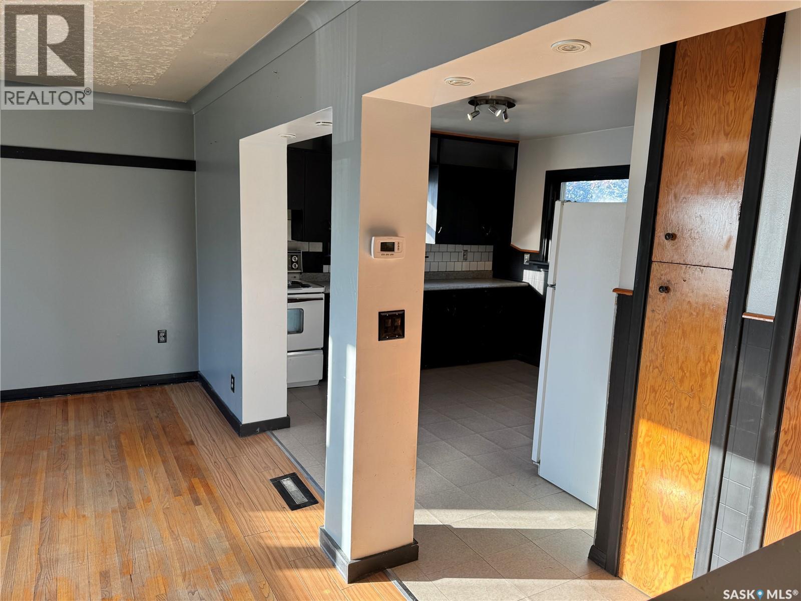 325 V Avenue S, Saskatoon, Saskatchewan  S7M 3E4 - Photo 9 - SK020371