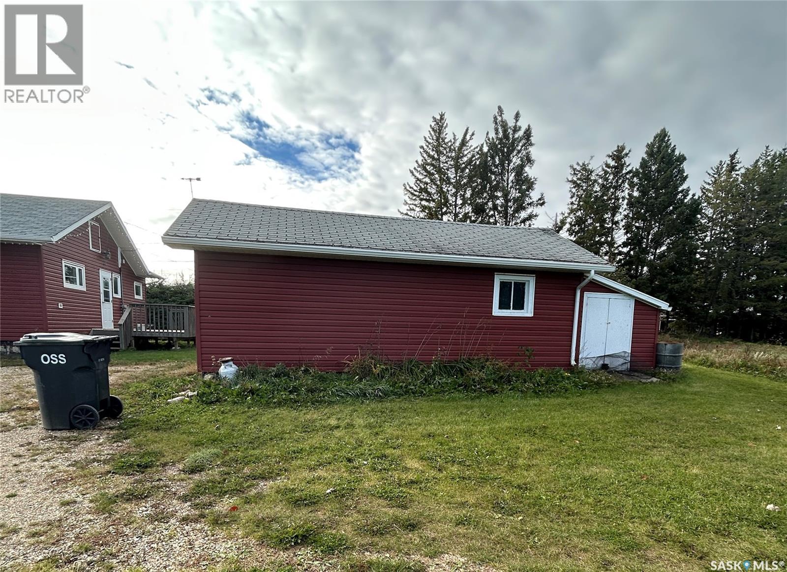 102 2nd Avenue N, Lintlaw, Saskatchewan  S0A 2H0 - Photo 6 - SK020367