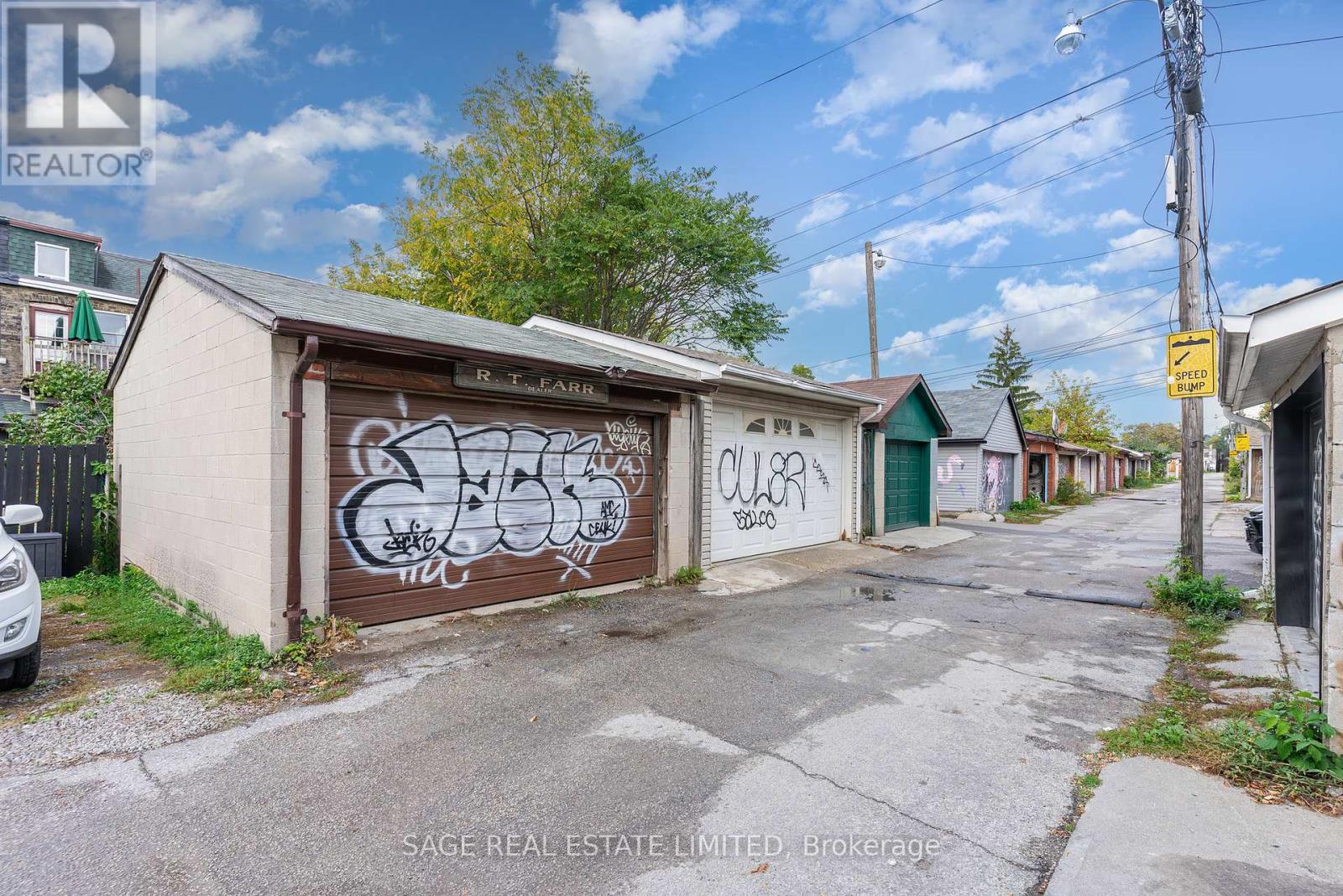 629 Ossington Avenue, Toronto, Ontario  M6G 3T6 - Photo 35 - C12420954