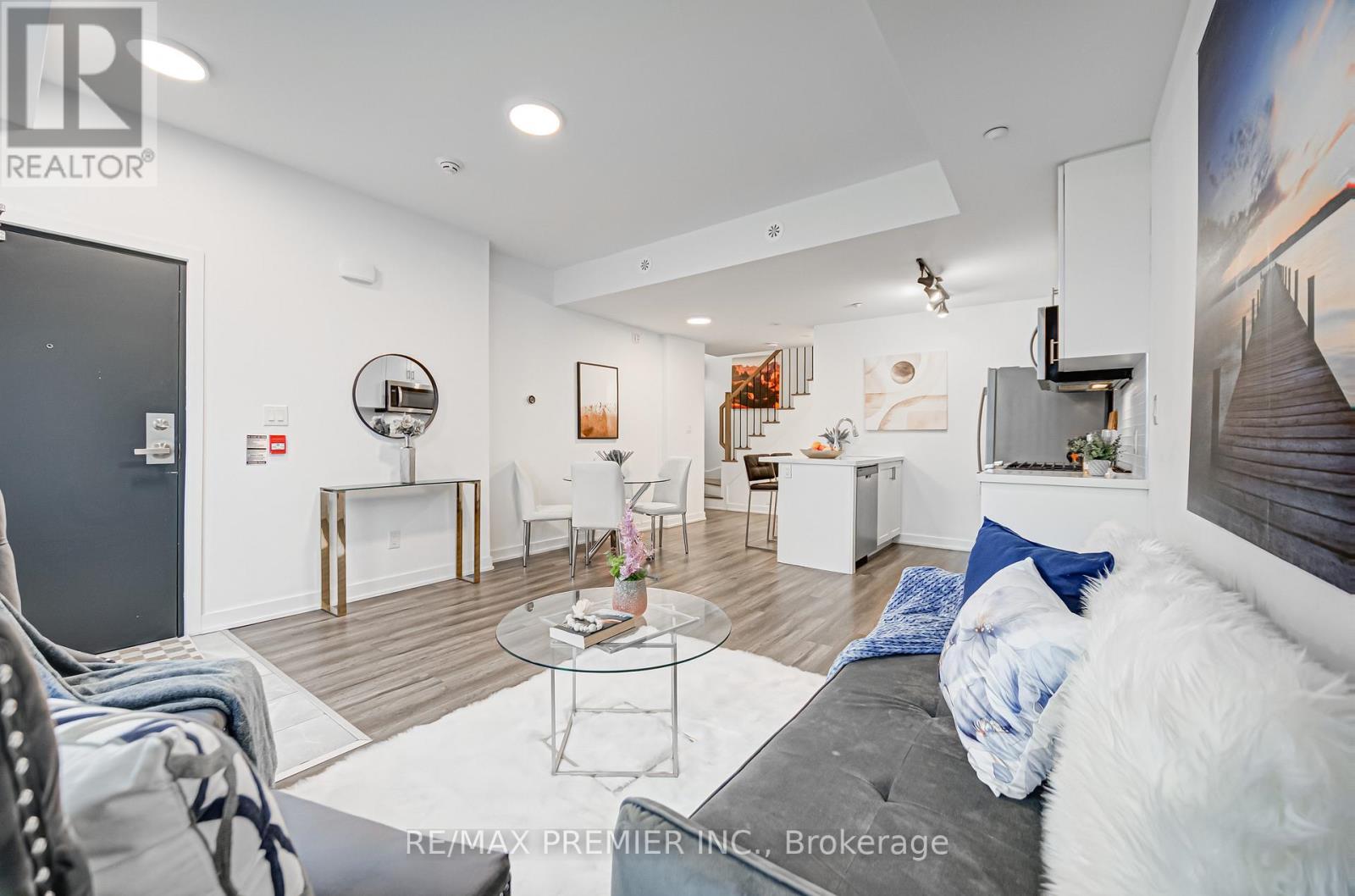8 - 1479 O'connor Drive, Toronto, Ontario  M4B 0A7 - Photo 14 - E12414424