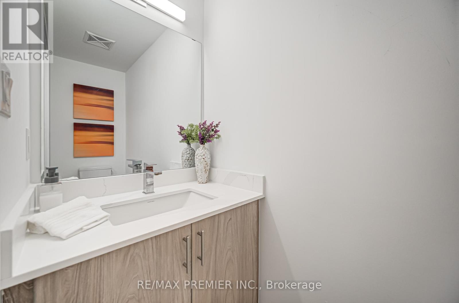 8 - 1479 O'connor Drive, Toronto, Ontario  M4B 0A7 - Photo 28 - E12414424