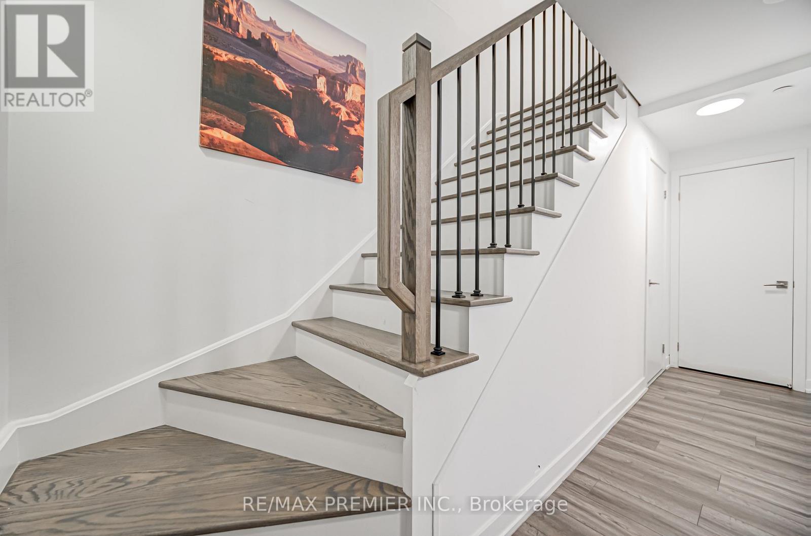 8 - 1479 O'connor Drive, Toronto, Ontario  M4B 0A7 - Photo 30 - E12414424