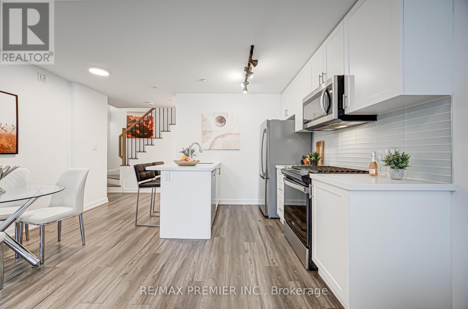 8 - 1479 O'connor Drive, Toronto, Ontario  M4B 0A7 - Photo 16 - E12414424