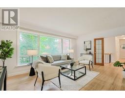 8 BURNVIEW CRESCENT, Toronto, Ontario