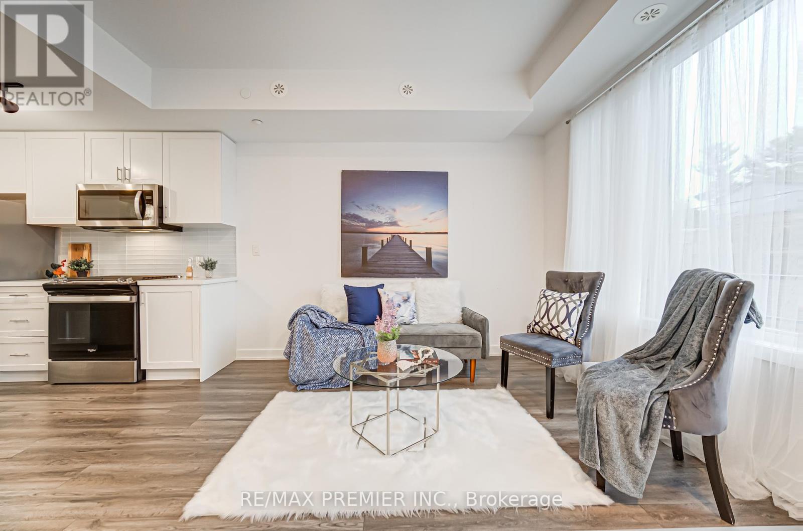 8 - 1479 O'connor Drive, Toronto, Ontario  M4B 0A7 - Photo 12 - E12414424