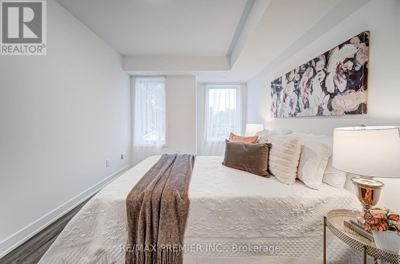 8 - 1479 O'connor Drive, Toronto, Ontario  M4B 0A7 - Photo 34 - E12414424