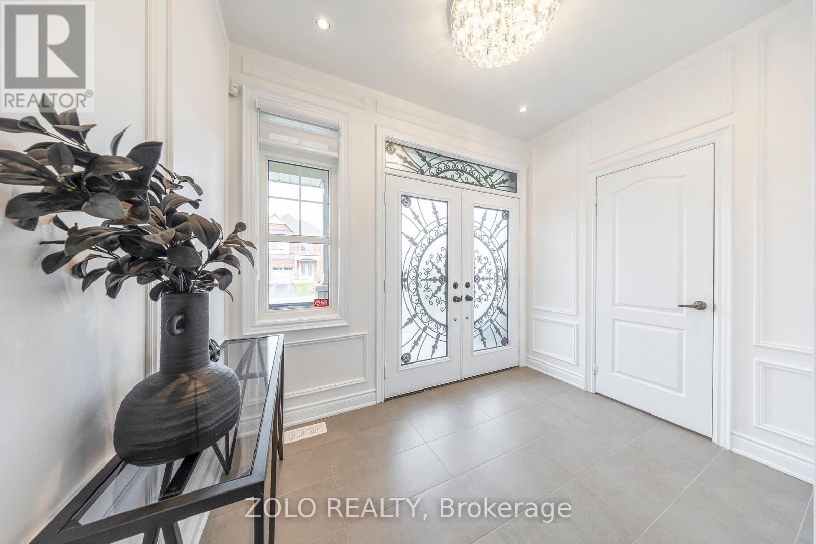 11 John Davis Gate, Whitchurch-Stouffville, Ontario  L4A 1V5 - Photo 7 - N12451155