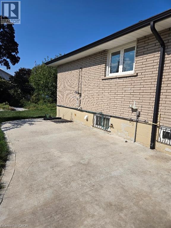 139 Nugent Drive, Hamilton, Ontario  L8H 2N3 - Photo 14 - 40777282