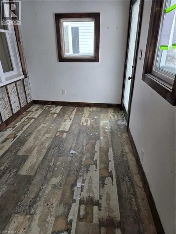 347 Birmingham Street, Stratford, Ontario  N5A 2T9 - Photo 3 - 40777189