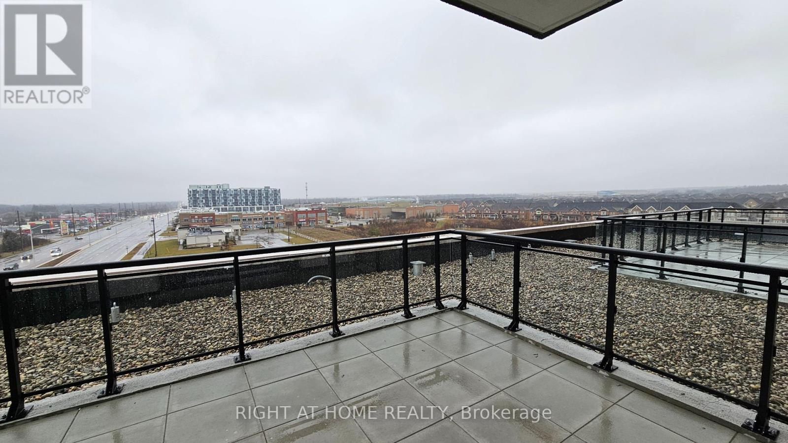 530 - 405 Dundas Street W, Oakville, Ontario  L6M 5P9 - Photo 18 - W12451156