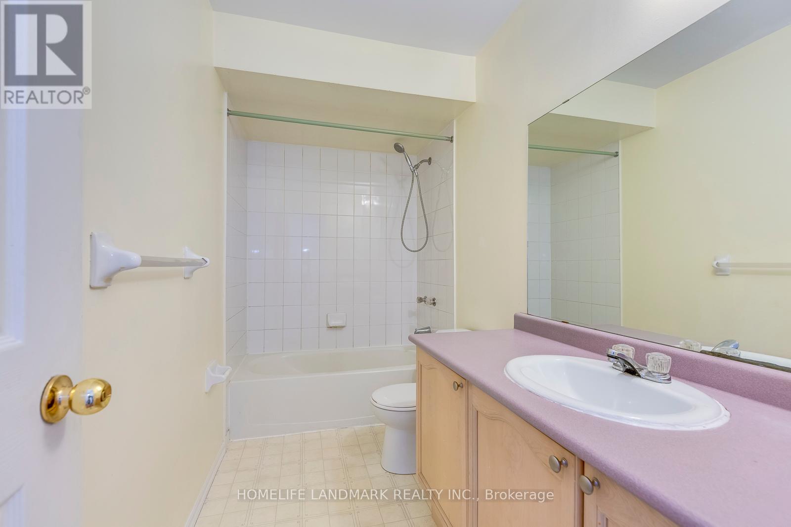 123 - 1050 Bristol Road W, Mississauga, Ontario  L5V 2E8 - Photo 12 - W12451166