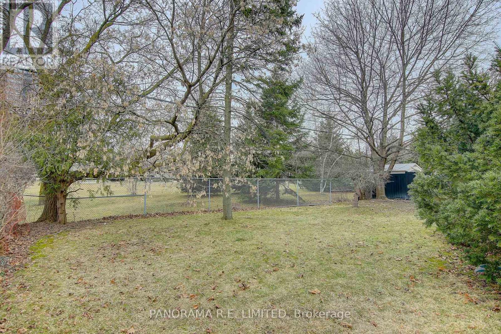 50 Maydolph Road, Toronto, Ontario  M9B 1W5 - Photo 16 - W12451203