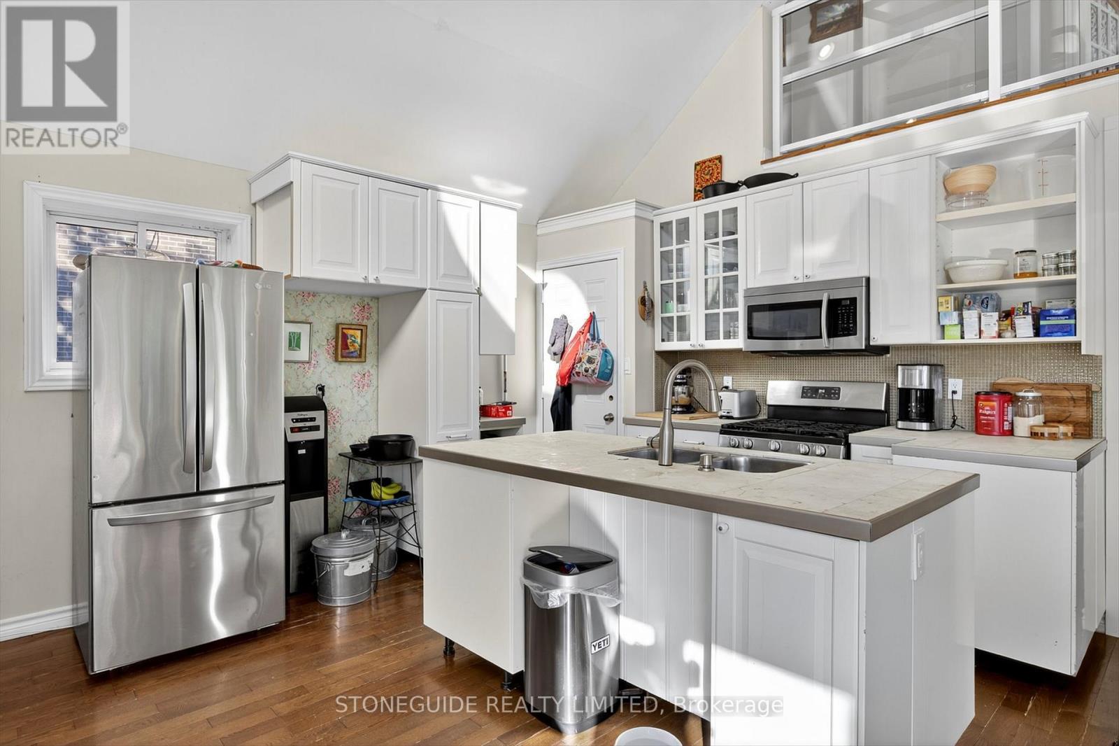 122 Fradette Avenue, Peterborough, Ontario  K9J 1T5 - Photo 7 - X12451245