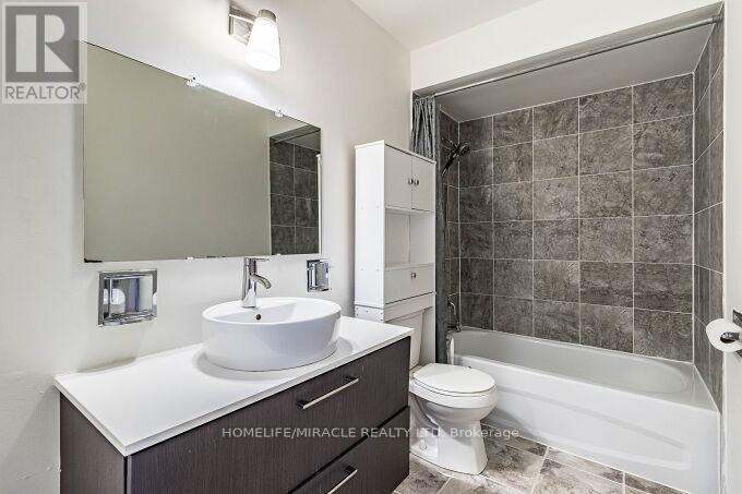 2868 Windjammer Road, Mississauga, Ontario  L5L 1T7 - Photo 26 - W12420696