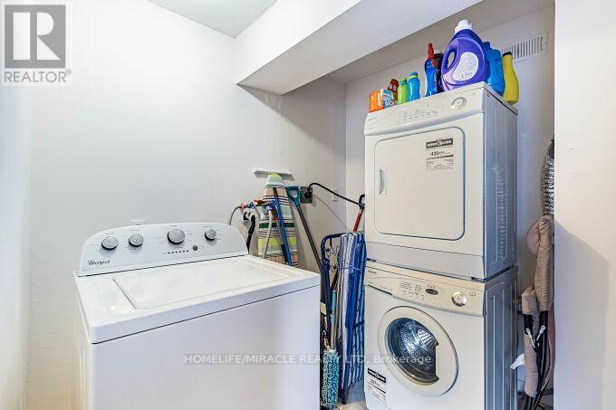 2868 Windjammer Road, Mississauga, Ontario  L5L 1T7 - Photo 38 - W12420696
