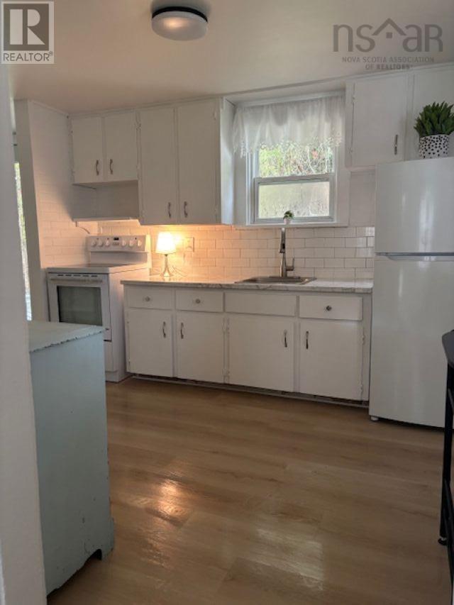 76 Willow Street, Hants Border, Nova Scotia  B0P 1P0 - Photo 10 - 202525385