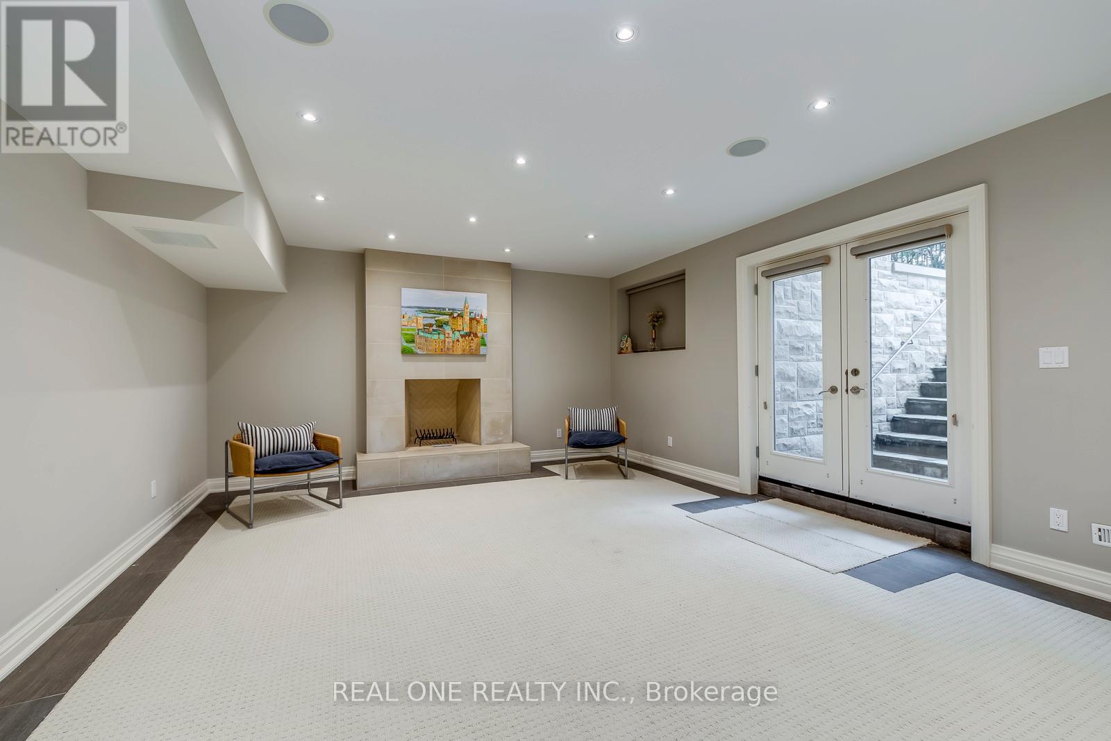 767 Parkland Avenue, Mississauga, Ontario  L5H 3G6 - Photo 35 - W12450419