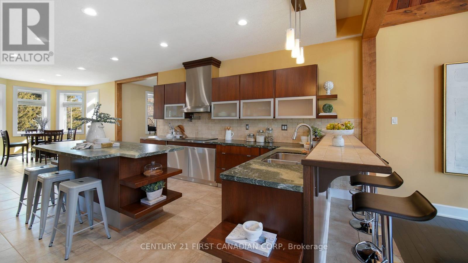 1659 Hamilton Road, London South (South U), Ontario  N6M 1G5 - Photo 12 - X12451240