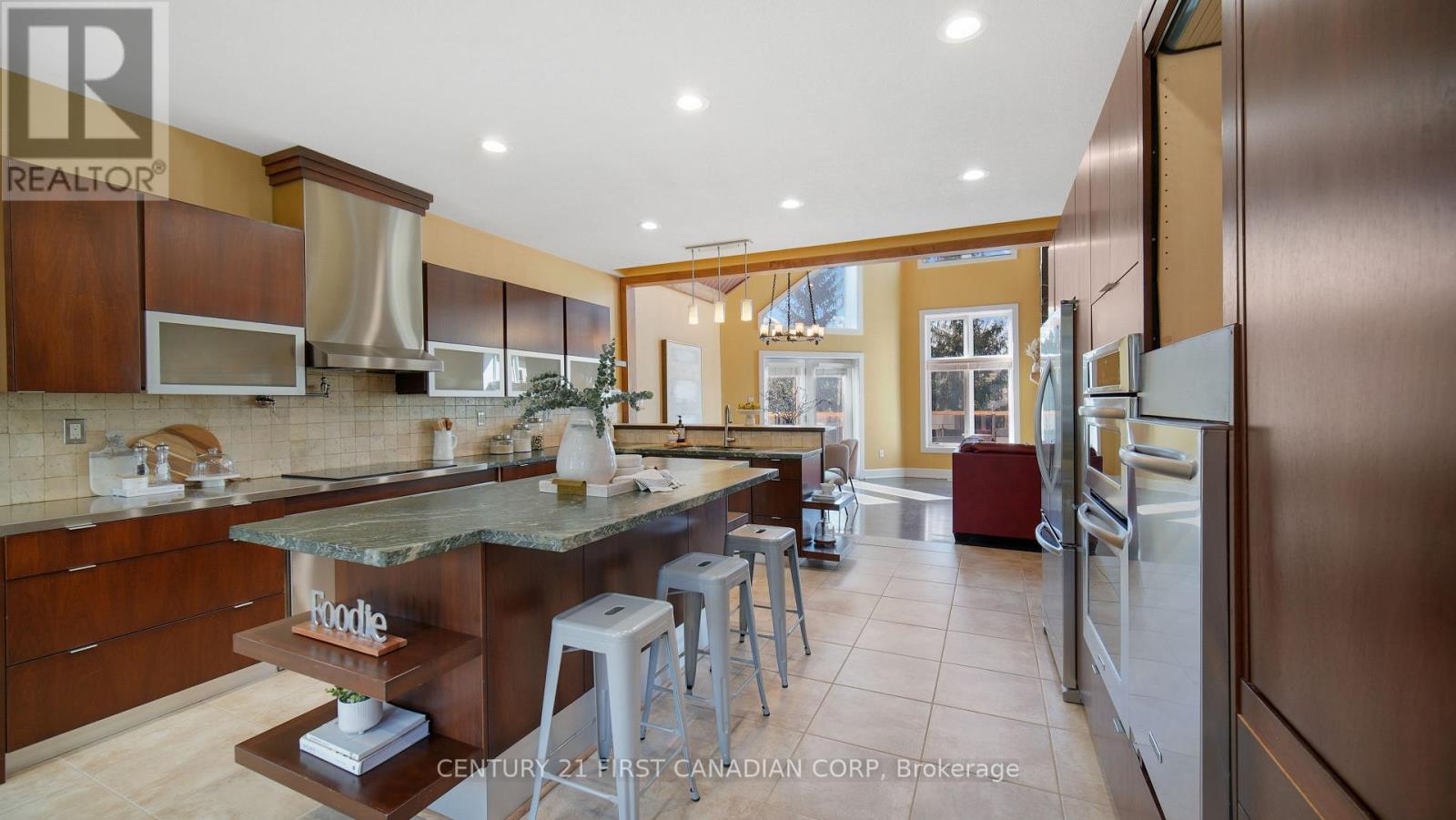 1659 Hamilton Road, London South (South U), Ontario  N6M 1G5 - Photo 13 - X12451240