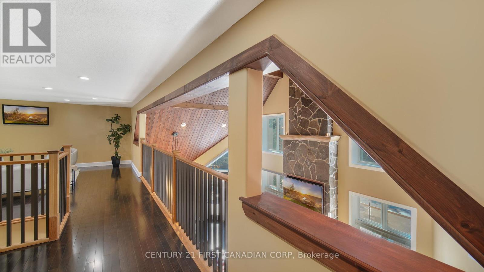 1659 Hamilton Road, London South (South U), Ontario  N6M 1G5 - Photo 30 - X12451240