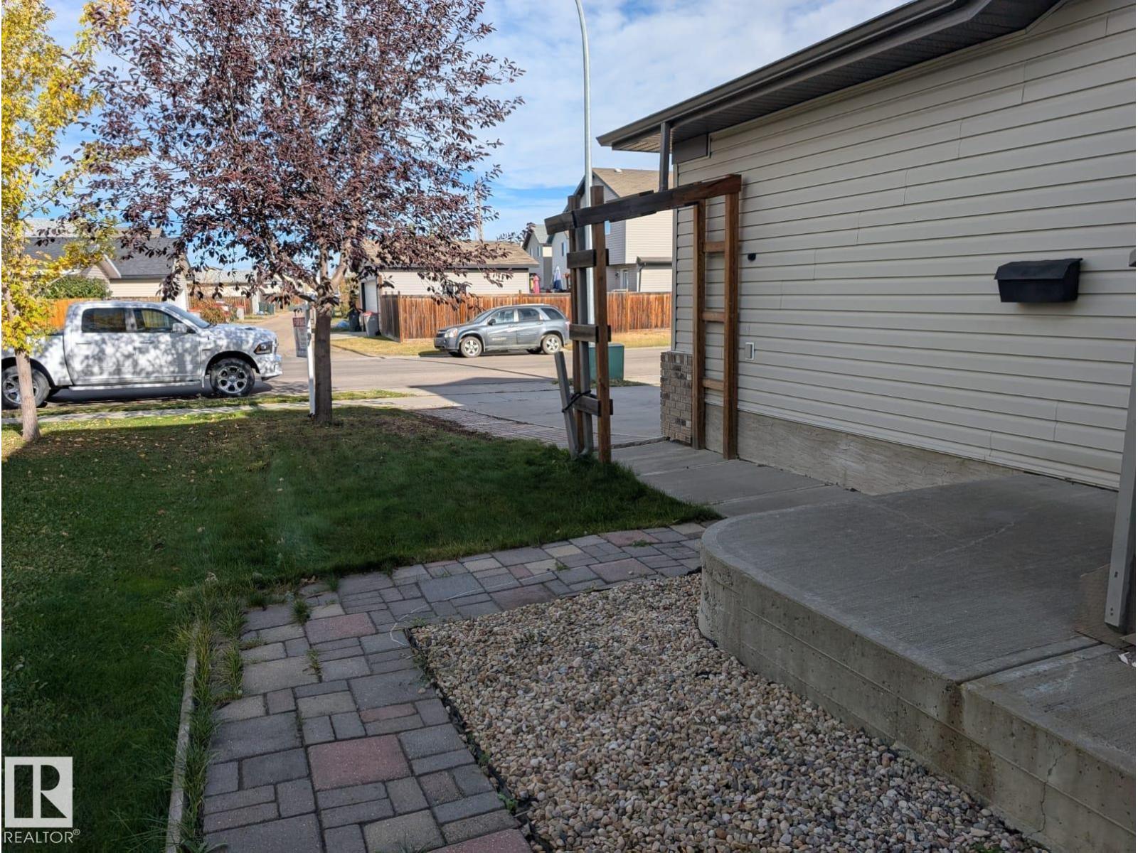 198 Brookview Wy, Stony Plain, Alberta  T7Z 2X7 - Photo 3 - E4461279