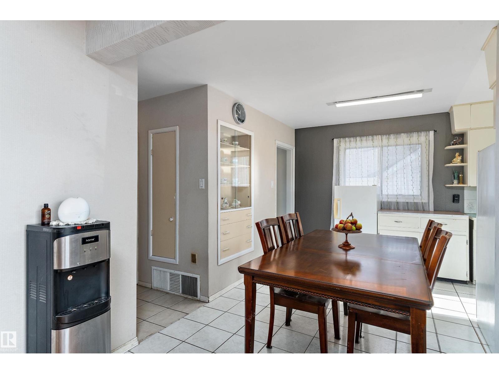 10570 66 Av Nw, Edmonton, Alberta  T6H 1X4 - Photo 12 - E4461280