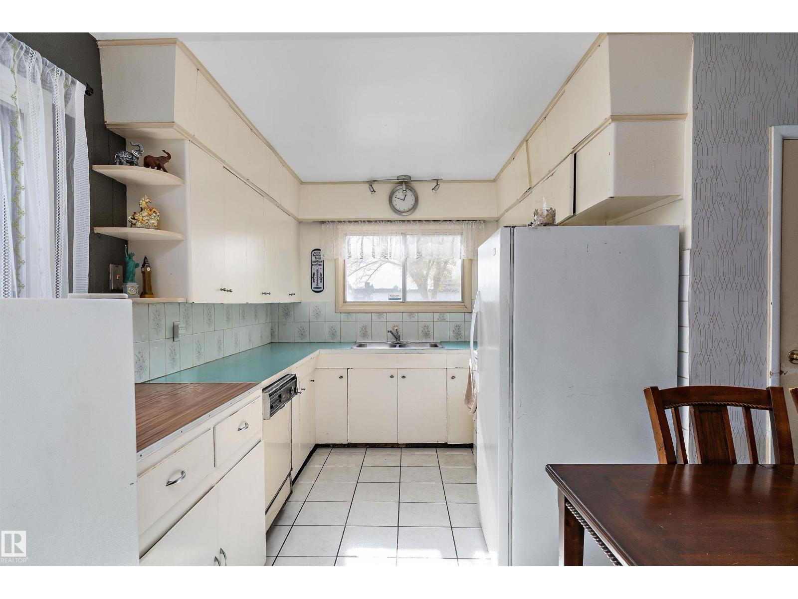 10570 66 Av Nw, Edmonton, Alberta  T6H 1X4 - Photo 13 - E4461280