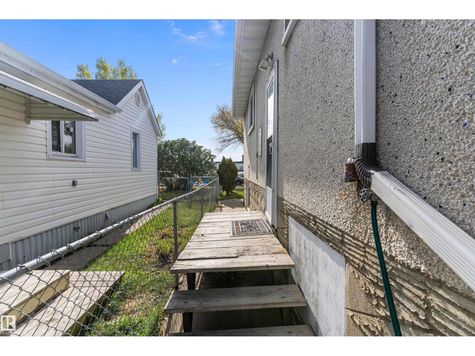 10570 66 Av Nw, Edmonton, Alberta  T6H 1X4 - Photo 27 - E4461280