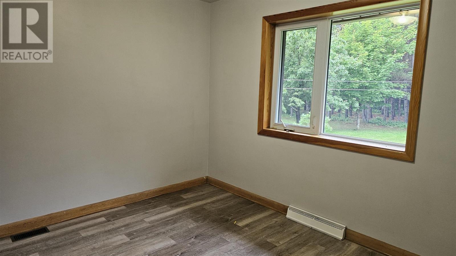 319 Fisher Rd, Thunder Bay, Ontario  P7G 2J1 - Photo 6 - TB252163