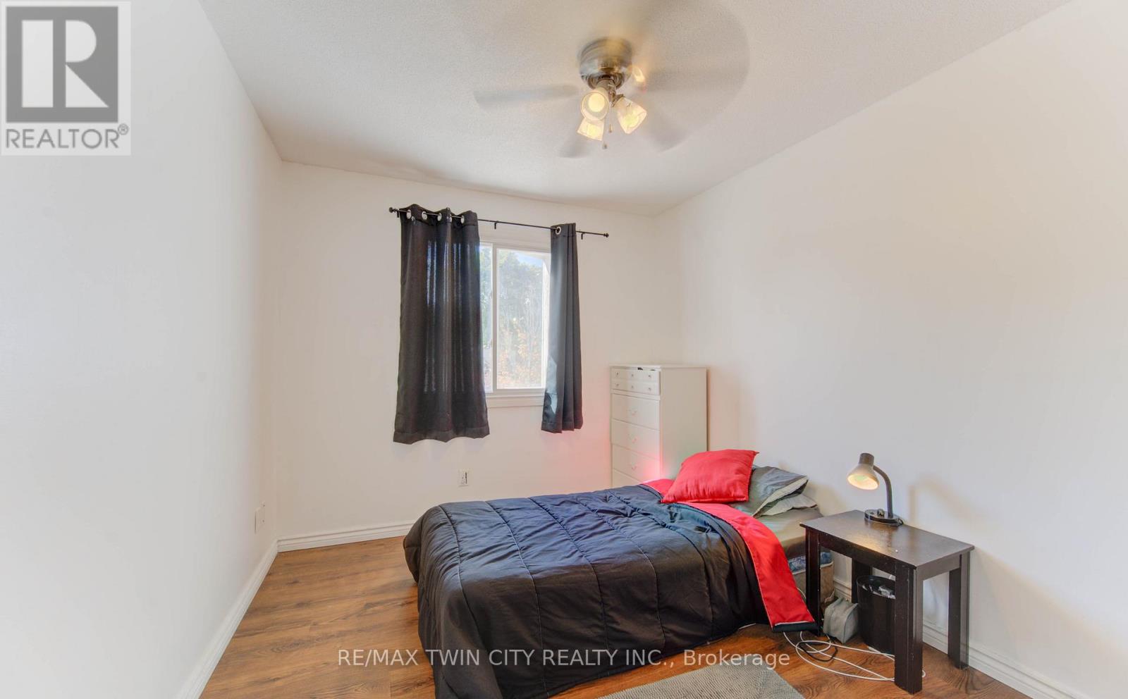 320 Country Hill Drive, Kitchener, Ontario  N2E 2C2 - Photo 23 - X12451164
