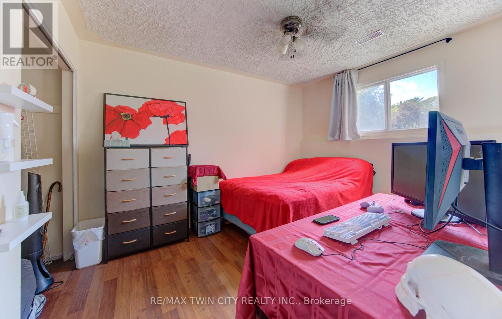 320 Country Hill Drive, Kitchener, Ontario  N2E 2C2 - Photo 26 - X12451164