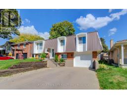 320 COUNTRY HILL DRIVE, Kitchener, Ontario
