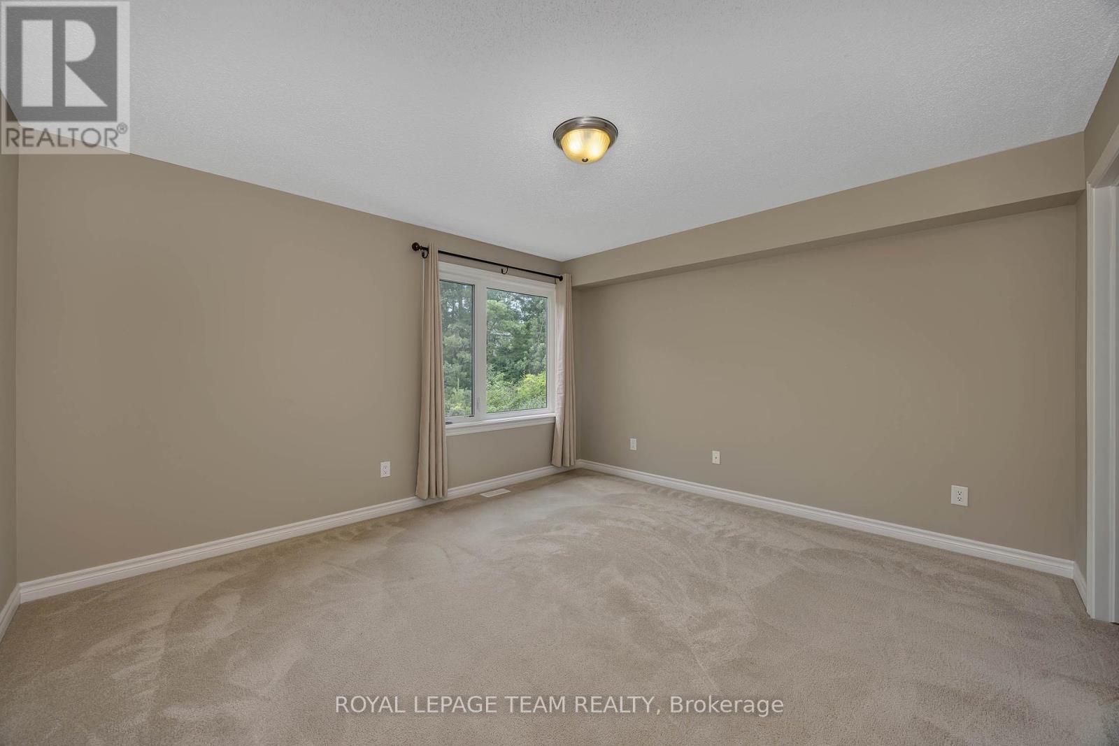 880 Fletcher Circle, Ottawa, Ontario  K2T 0B8 - Photo 18 - X12451253