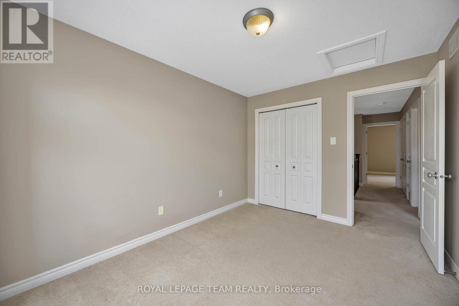 880 Fletcher Circle, Ottawa, Ontario  K2T 0B8 - Photo 24 - X12451253