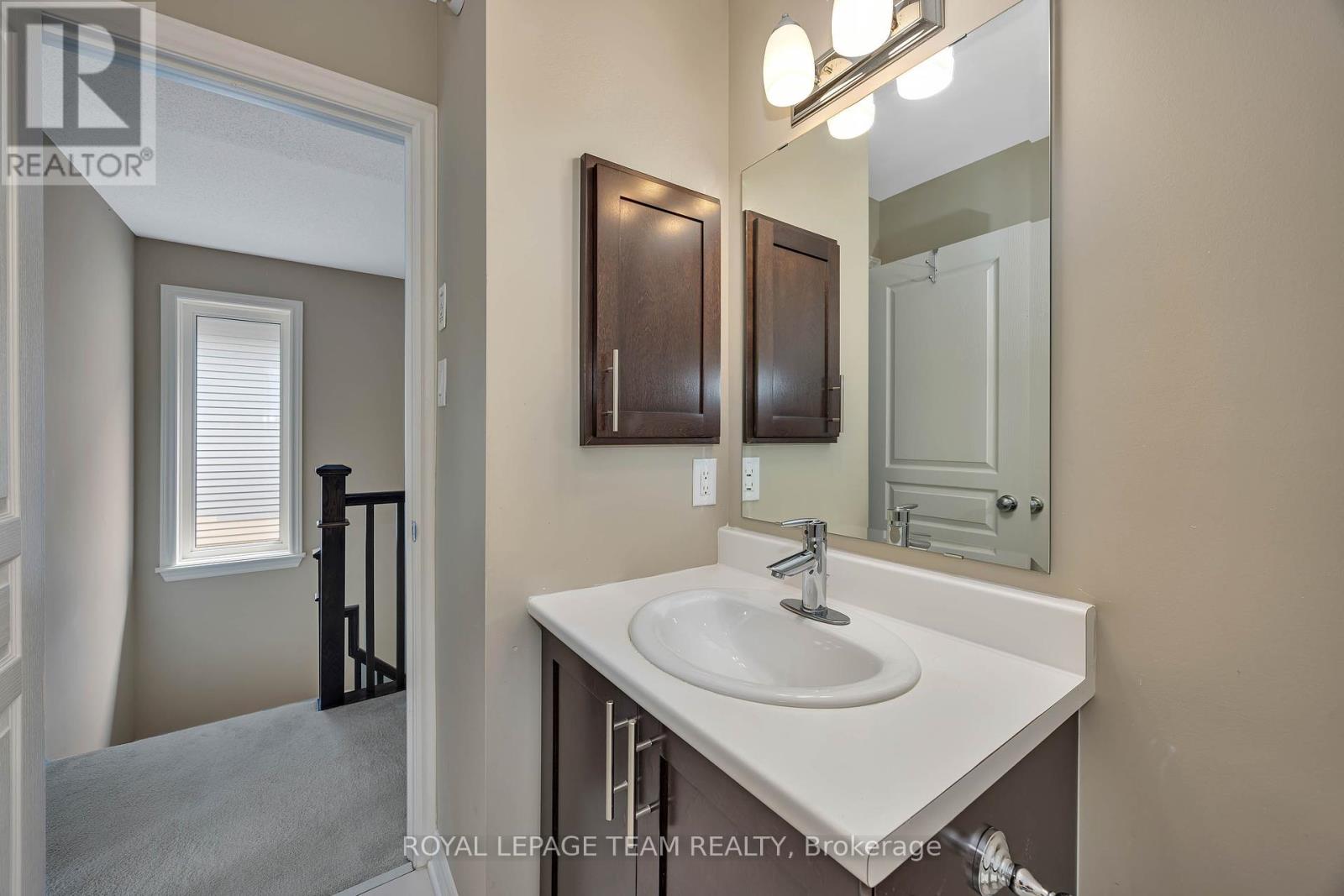 880 Fletcher Circle, Ottawa, Ontario  K2T 0B8 - Photo 30 - X12451253