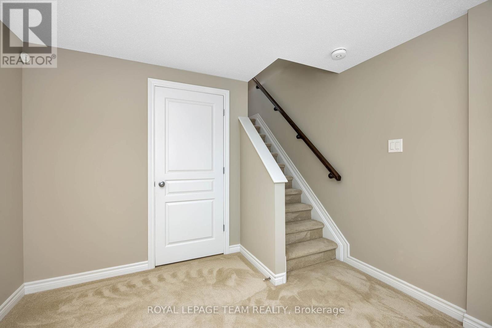 880 Fletcher Circle, Ottawa, Ontario  K2T 0B8 - Photo 33 - X12451253