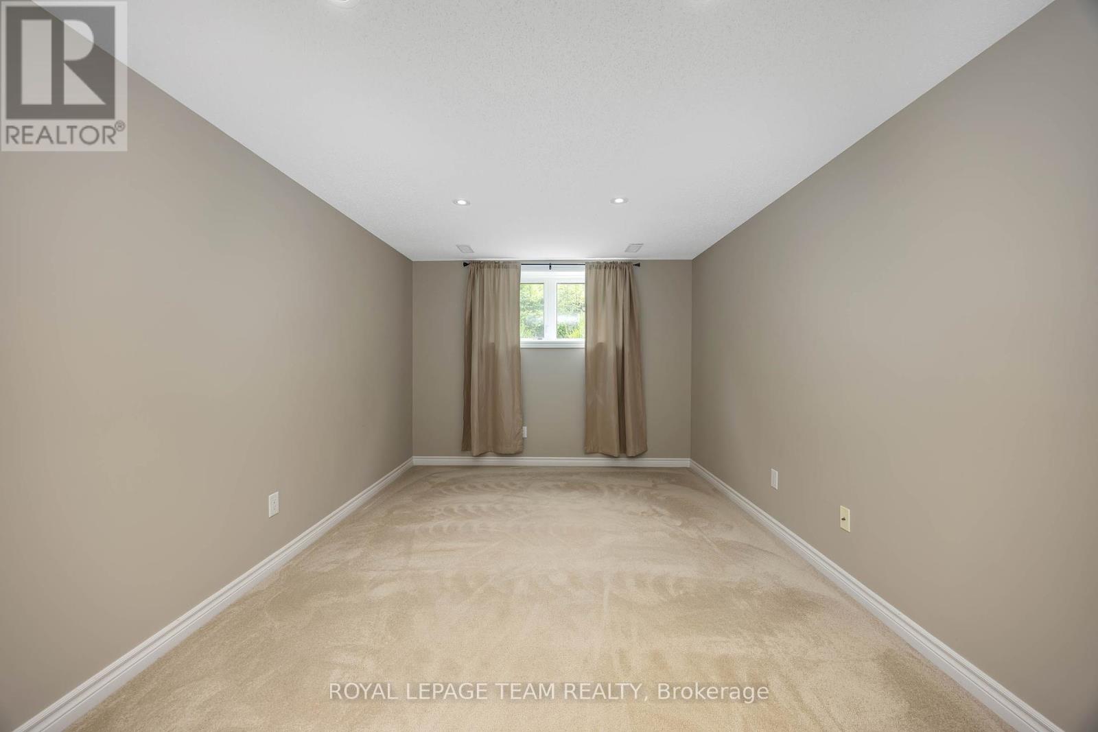 880 Fletcher Circle, Ottawa, Ontario  K2T 0B8 - Photo 35 - X12451253