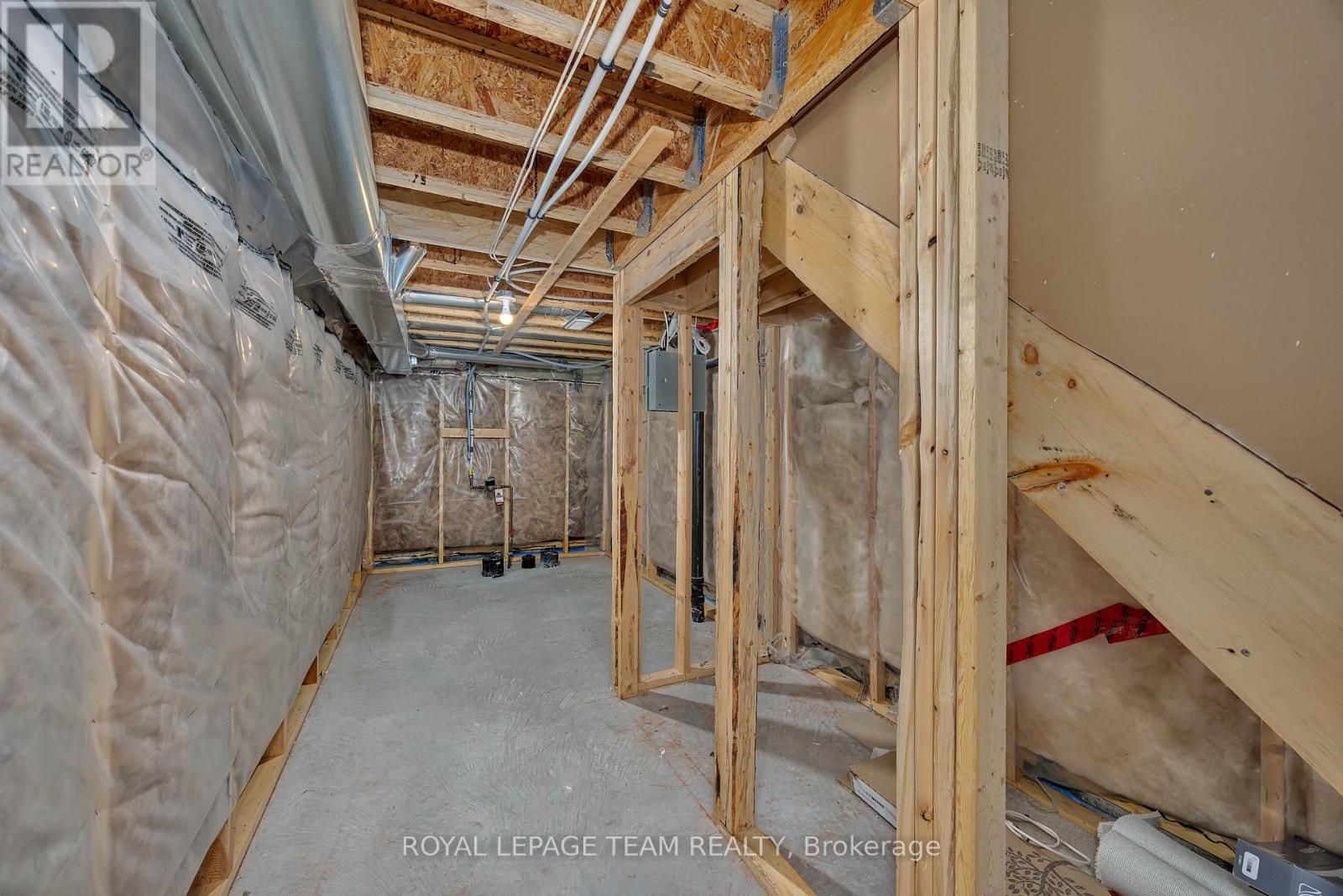 880 Fletcher Circle, Ottawa, Ontario  K2T 0B8 - Photo 39 - X12451253