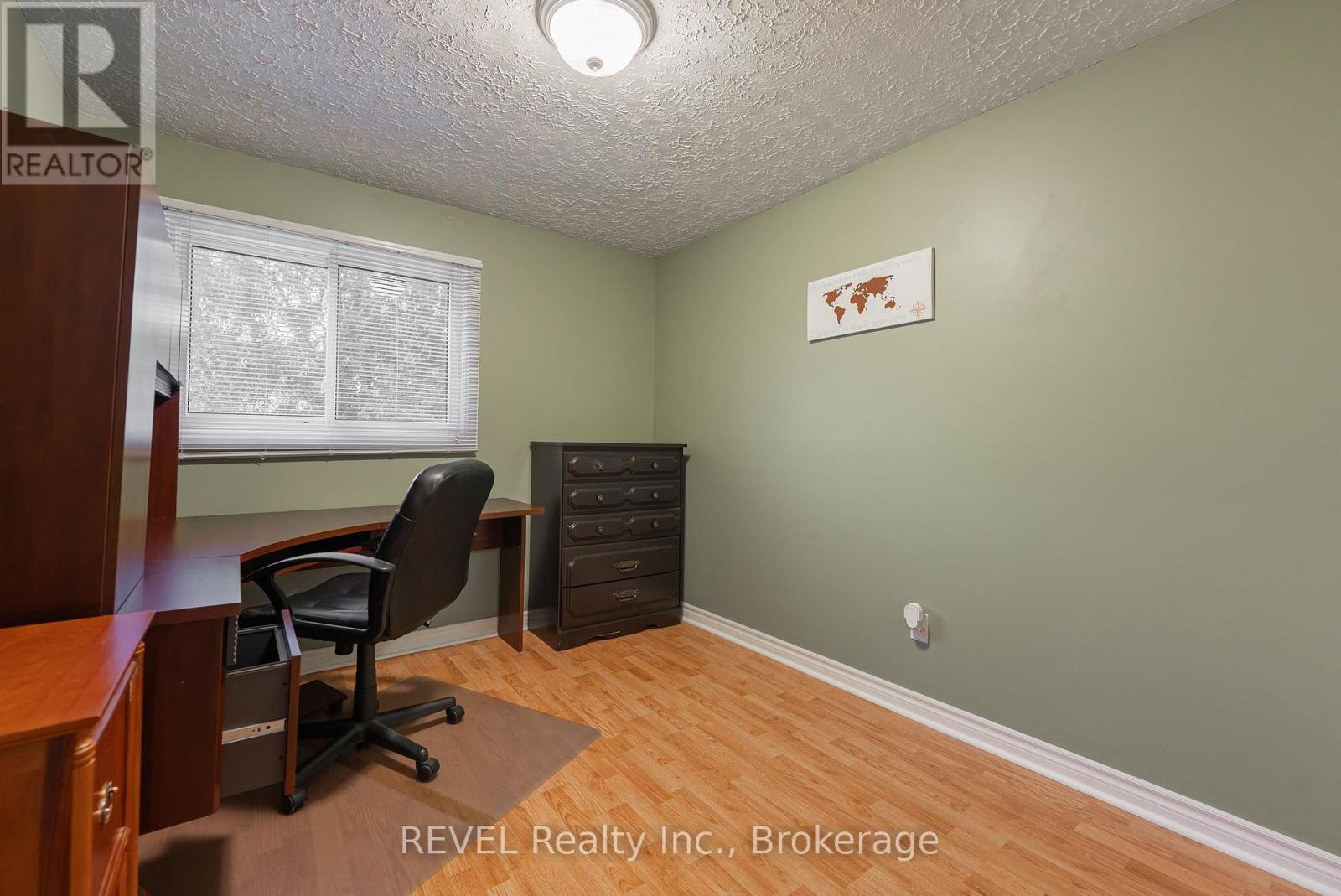 113 - 185 Denistoun Street, Welland, Ontario  L3C 6J6 - Photo 18 - X12451247
